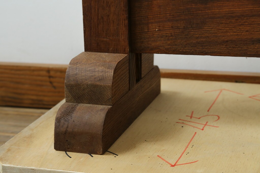 和製アンティーク　総欅(ケヤキ)材　蔵戸リメイク　端正な縦格子が引き立つ衝立て　(R-086927)