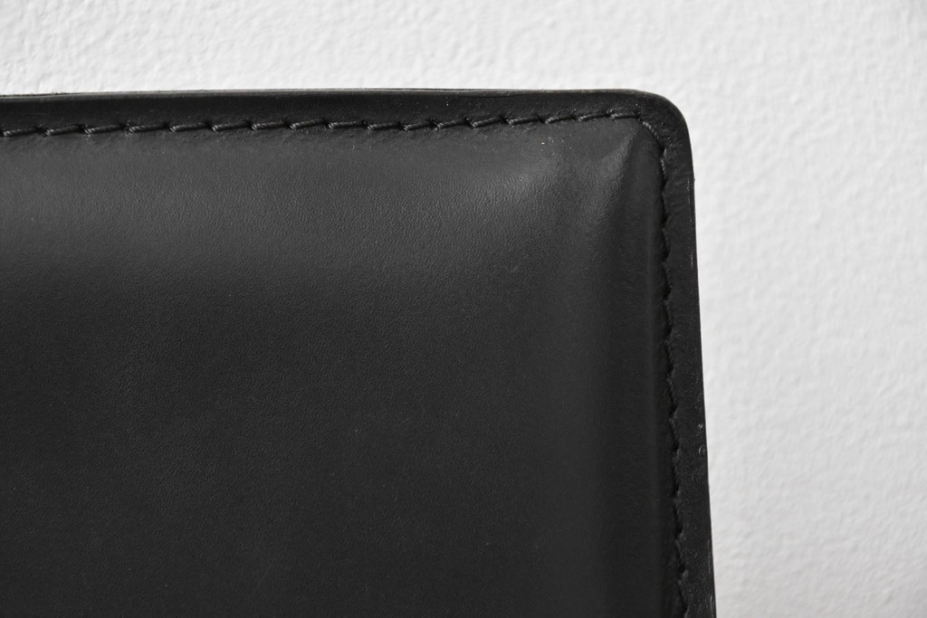 中古　イタリア　calligaris(カリガリス)　本革製ダイニングチェア　※座面内部のウレタンに劣化有り　(R-086932)