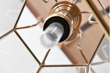 中古　イタリア　LUMI(ルミ社)　曲線的な装飾が美しい六角形のランタン型ペンダントライト　(R-086935)