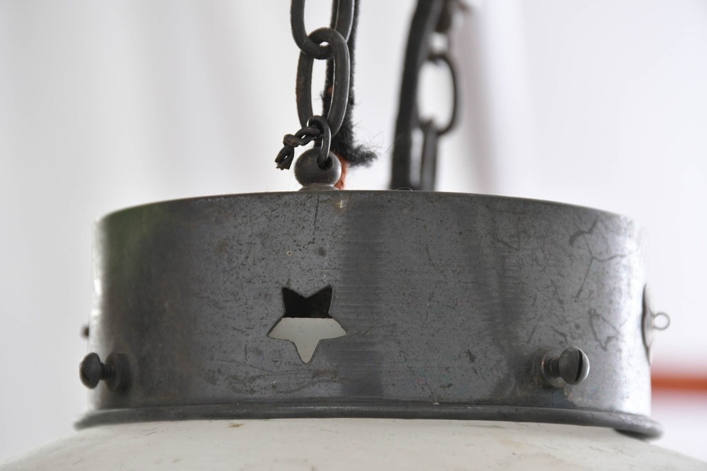 和製アンティーク　珍品　梅の花と星形装飾が可愛らしい提灯型ガラス製ペンダントライト　(R-086940)