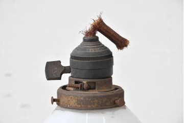 《引っ掛けシーリング式ペンダントライト加工費込み》　和製アンティーク　昭和初期　小花模様が愛らしいペンダントライト　(R-086943)