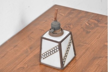 《引っ掛けシーリング式ペンダントライト加工費込み》　和製ヴィンテージ　六ツ目編みのセルロイド装飾が印象的な角型ペンダントライト　(R-086944)