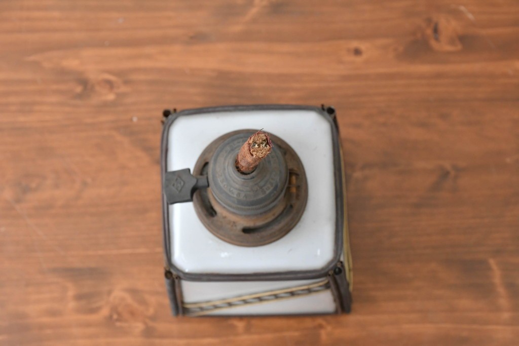 《引っ掛けシーリング式ペンダントライト加工費込み》　和製ヴィンテージ　六ツ目編みのセルロイド装飾が印象的な角型ペンダントライト　(R-086944)