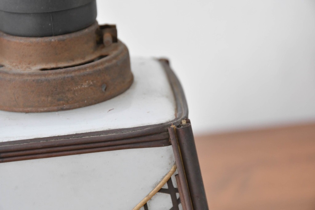 《引っ掛けシーリング式ペンダントライト加工費込み》　和製ヴィンテージ　六ツ目編みのセルロイド装飾が印象的な角型ペンダントライト　(R-086944)