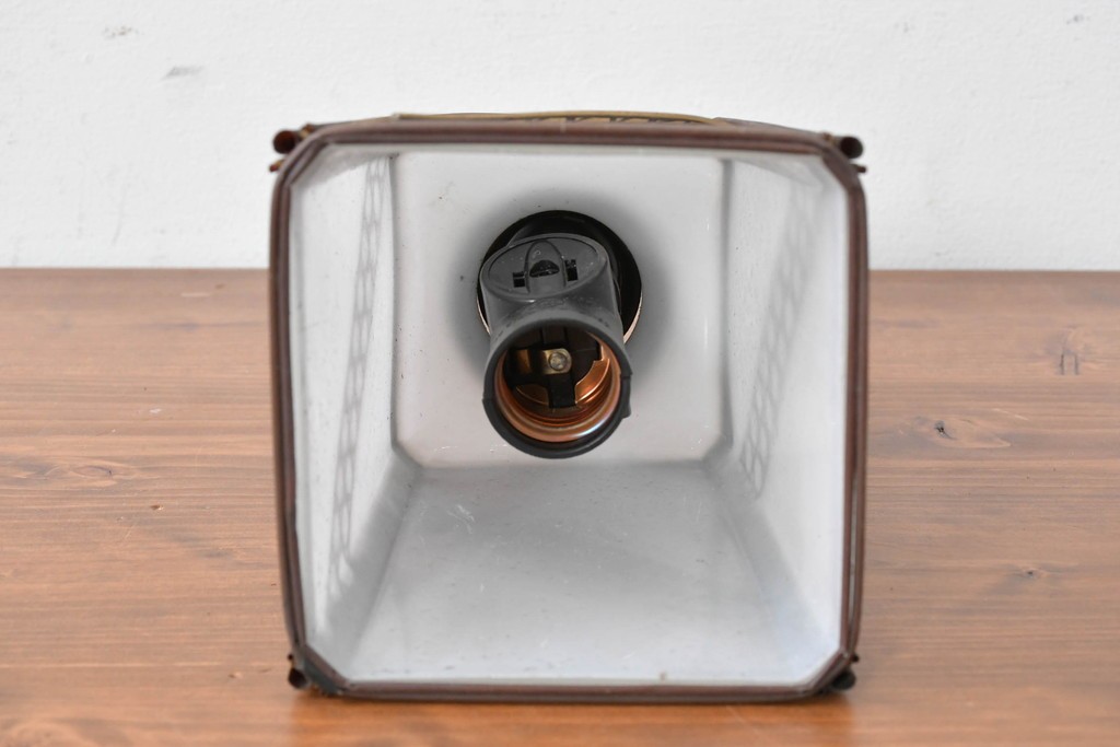 《引っ掛けシーリング式ペンダントライト加工費込み》　和製ヴィンテージ　六ツ目編みのセルロイド装飾が印象的な角型ペンダントライト　(R-086944)