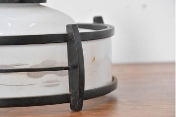 和製アンティーク　昭和初期　木製装飾付き　松に鳥の図柄があしらわれたペンダントライト　(R-086945)