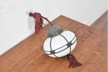 《引っ掛けシーリング式ペンダントライト加工費込み》　和製アンティーク　大正ロマン　真鍮飾りとタッセルをあしらったペンダントライト　(R-086946)