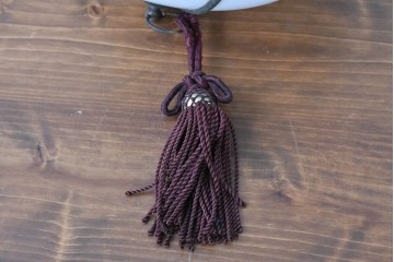 《引っ掛けシーリング式ペンダントライト加工費込み》　和製アンティーク　大正ロマン　真鍮飾りとタッセルをあしらったペンダントライト　(R-086946)