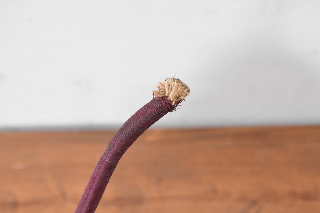 《引っ掛けシーリング式ペンダントライト加工費込み》　和製アンティーク　大正ロマン　真鍮飾りとタッセルをあしらったペンダントライト　(R-086946)