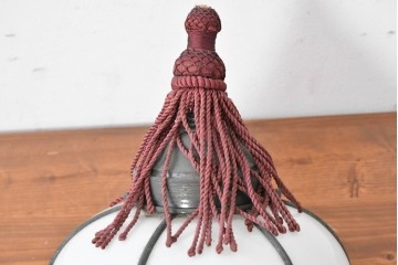 《引っ掛けシーリング式ペンダントライト加工費込み》　和製アンティーク　大正ロマン　真鍮飾りとタッセルをあしらったペンダントライト　(R-086947)