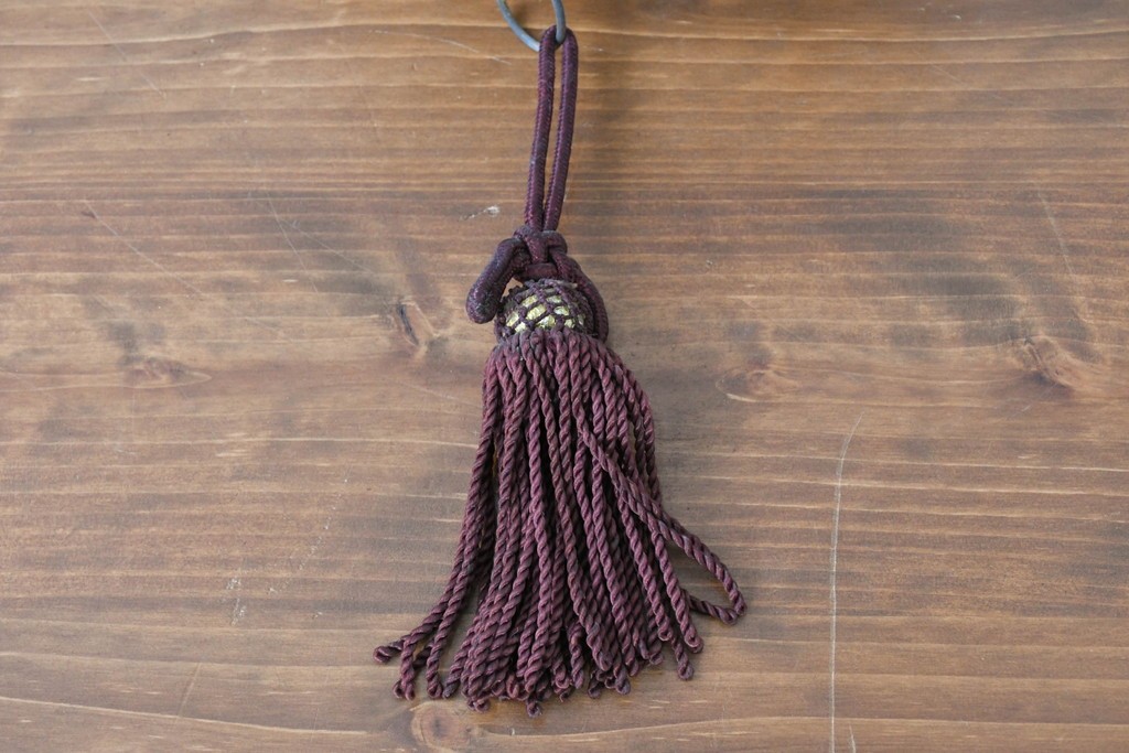 《引っ掛けシーリング式ペンダントライト加工費込み》　和製アンティーク　大正ロマン　真鍮飾りとタッセルをあしらったペンダントライト　(R-086947)