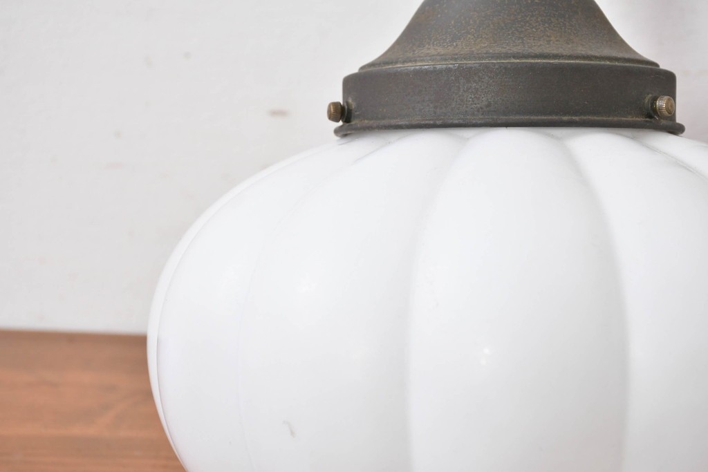 和製アンティーク　大正ロマン　ふっくらとしたぼんぼり型のタッセル付きペンダントライト　(R-086949)