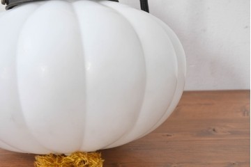 和製アンティーク　大正ロマン　ふっくらとしたぼんぼり型のタッセル付きペンダントライト　(R-086949)