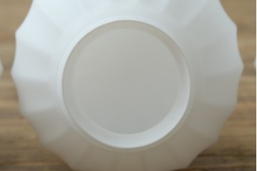 中古　高級輸入品　高島屋デパート取り扱い　真鍮アームのアンティーク調3灯シャンデリア　定価約24万円　(R-086952)