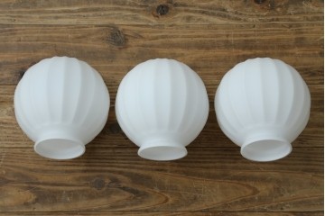 中古　高級輸入品　高島屋デパート取り扱い　真鍮アームのアンティーク調3灯シャンデリア　定価約24万円　(R-086952)