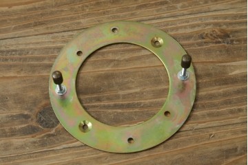 中古　高級輸入品　高島屋デパート取り扱い　真鍮アームのアンティーク調3灯シャンデリア　定価約24万円　(R-086952)