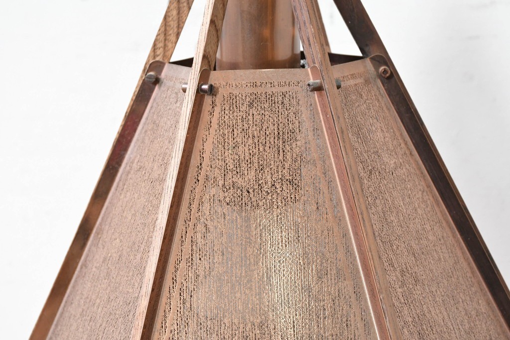 和製ヴィンテージ　山田照明　透かし金属板と木枠が調和するペンダントライト　(R-086953)