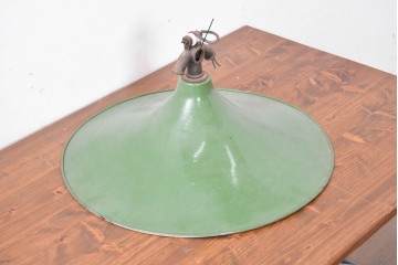 《引っ掛けシーリング式ペンダントライト加工費込み》　フランスアンティーク　大型サイズ　レトロなホーロー製シェードのペンダントライト　(R-086954)