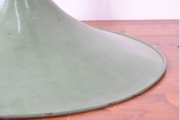 《引っ掛けシーリング式ペンダントライト加工費込み》　フランスアンティーク　大型サイズ　レトロなホーロー製シェードのペンダントライト　(R-086954)