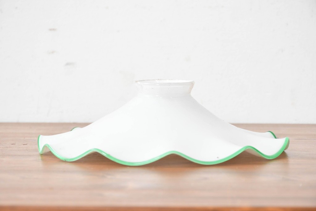 《引っ掛けシーリング式ペンダントライト加工費込み》　和製アンティーク　明るいグリーンのフリルが可愛らしいペンダントライト　(R-086956)