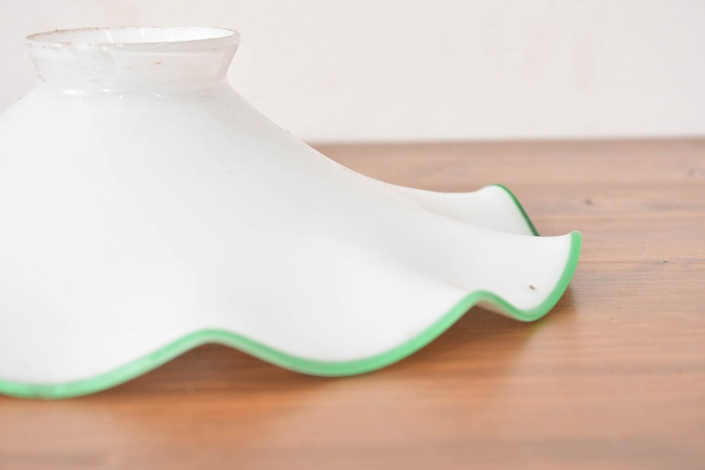 《引っ掛けシーリング式ペンダントライト加工費込み》　和製アンティーク　明るいグリーンのフリルが可愛らしいペンダントライト　(R-086956)