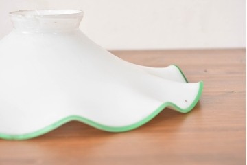 《引っ掛けシーリング式ペンダントライト加工費込み》　和製アンティーク　明るいグリーンのフリルが可愛らしいペンダントライト　(R-086956)