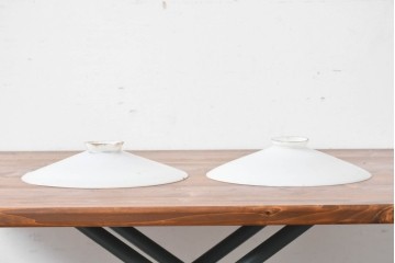 《引っ掛けシーリング式ペンダントライト加工費込み》　ヨーロッパヴィンテージ　シンプルな平笠ペンダントライト2個セット　(R-086958)