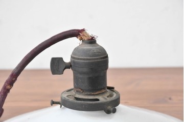 《引っ掛けシーリング式ペンダントライト加工費込み》　和製ヴィンテージ　東芝(TOSHIBA)製　シンプルな平笠ペンダントライト　(R-086964)