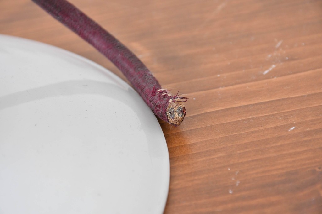 《引っ掛けシーリング式ペンダントライト加工費込み》　和製ヴィンテージ　東芝(TOSHIBA)製　シンプルな平笠ペンダントライト　(R-086964)