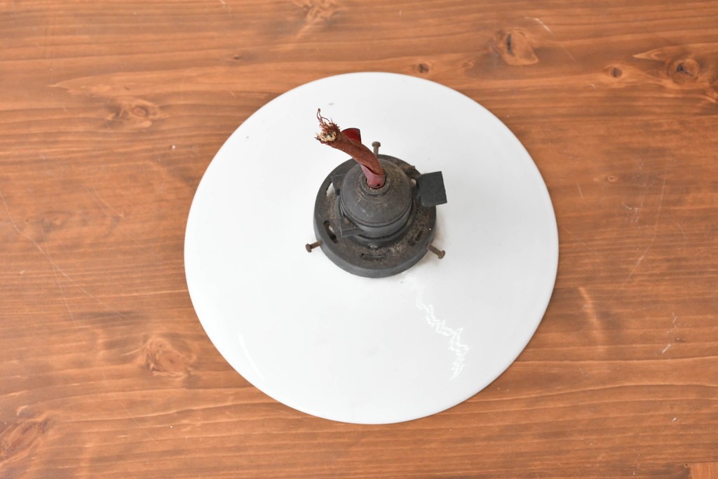 《引っ掛けシーリング式ペンダントライト加工費込み》　和製ヴィンテージ　昭和レトロ　シンプルな平笠ペンダントライト　(R-086965)