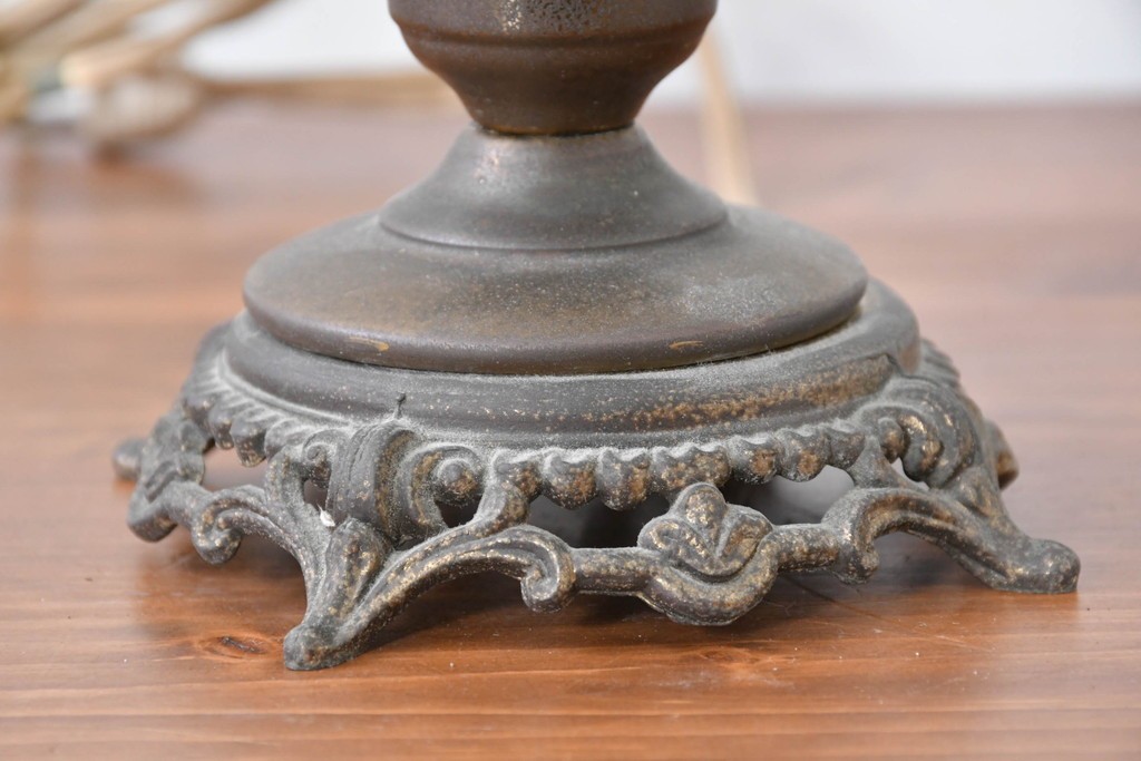 ヨーロッパヴィンテージ　氷コップのような可愛らしいフォルムのテーブルランプ　(R-086967)