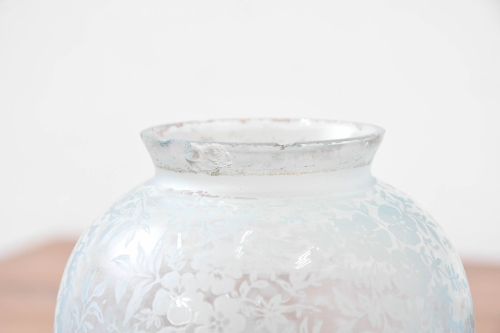 ヨーロッパヴィンテージ　氷コップのような可愛らしいフォルムのテーブルランプ　(R-086967)