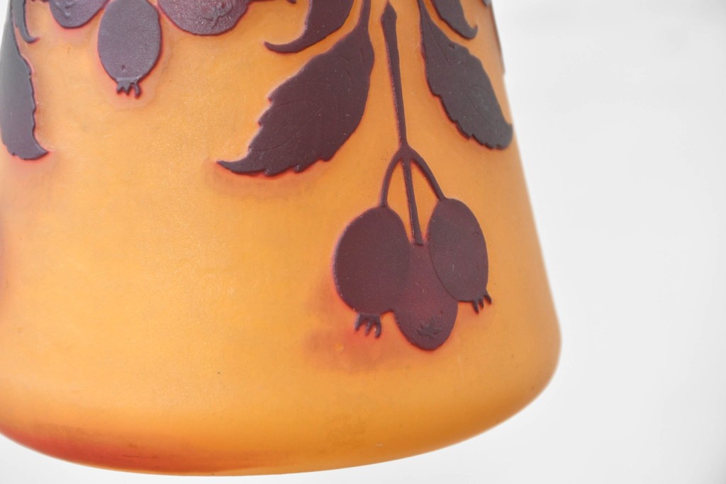 フランスアンティーク　Muller Freres Luneville(ミューラー兄弟)　草花文様が美しいガラスシェードのテーブルランプ　(R-086970)