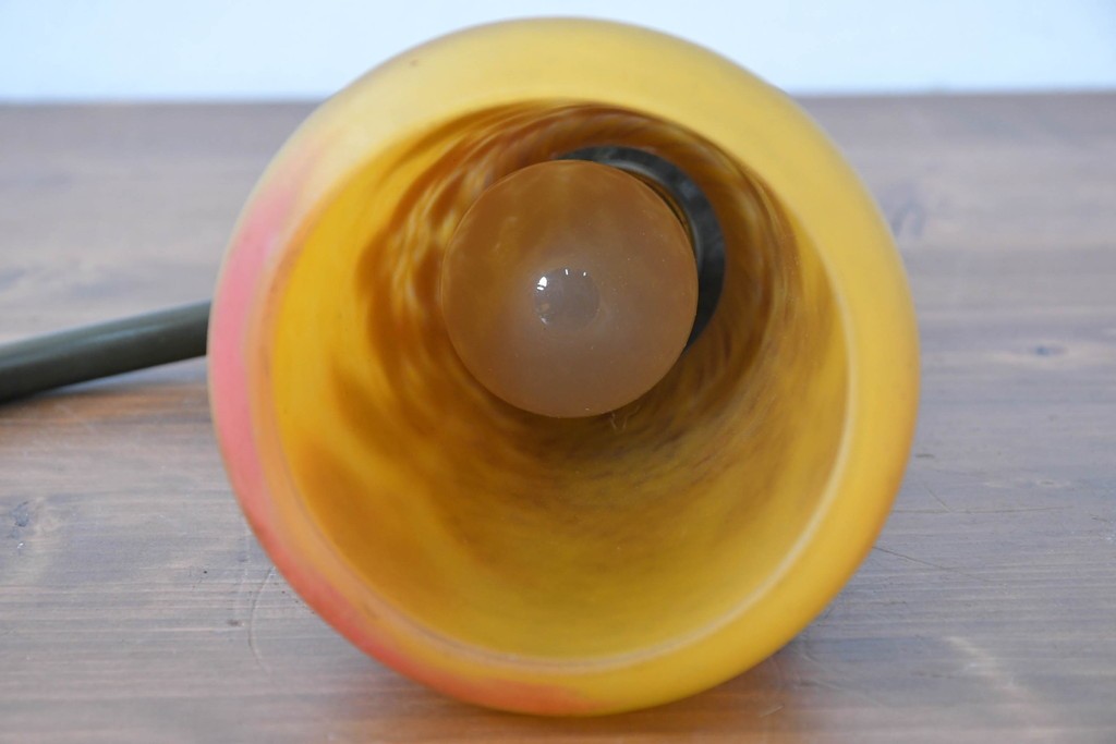 フランスアンティーク　Muller Freres Luneville(ミューラー兄弟)　草花文様が美しいガラスシェードのテーブルランプ　(R-086970)