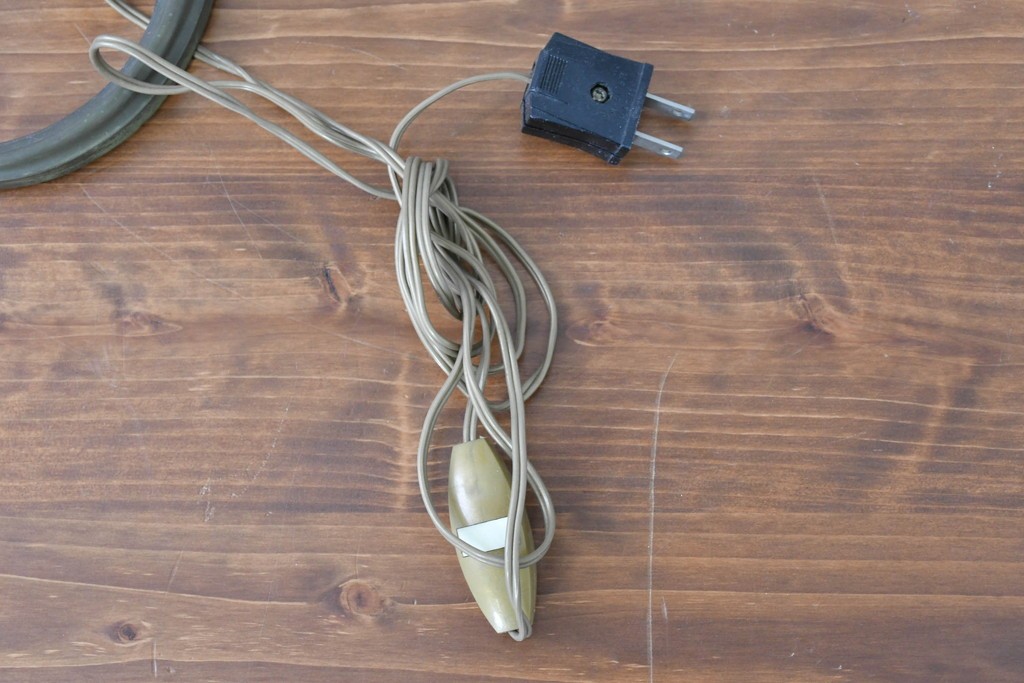 フランスアンティーク　Muller Freres Luneville(ミューラー兄弟)　草花文様が美しいガラスシェードのテーブルランプ　(R-086970)