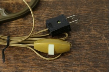 フランスアンティーク　Muller Freres Luneville(ミューラー兄弟)　草花文様が美しいガラスシェードのテーブルランプ　(R-086970)
