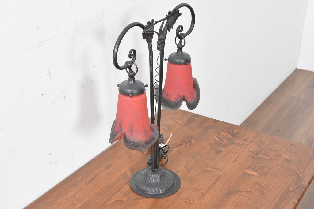 フランスヴィンテージ　Art de France(アール・ド・フランス)　アール・ヌーヴォー様式　溶かし込みガラスが美しい2灯テーブルランプ　(R-086971)