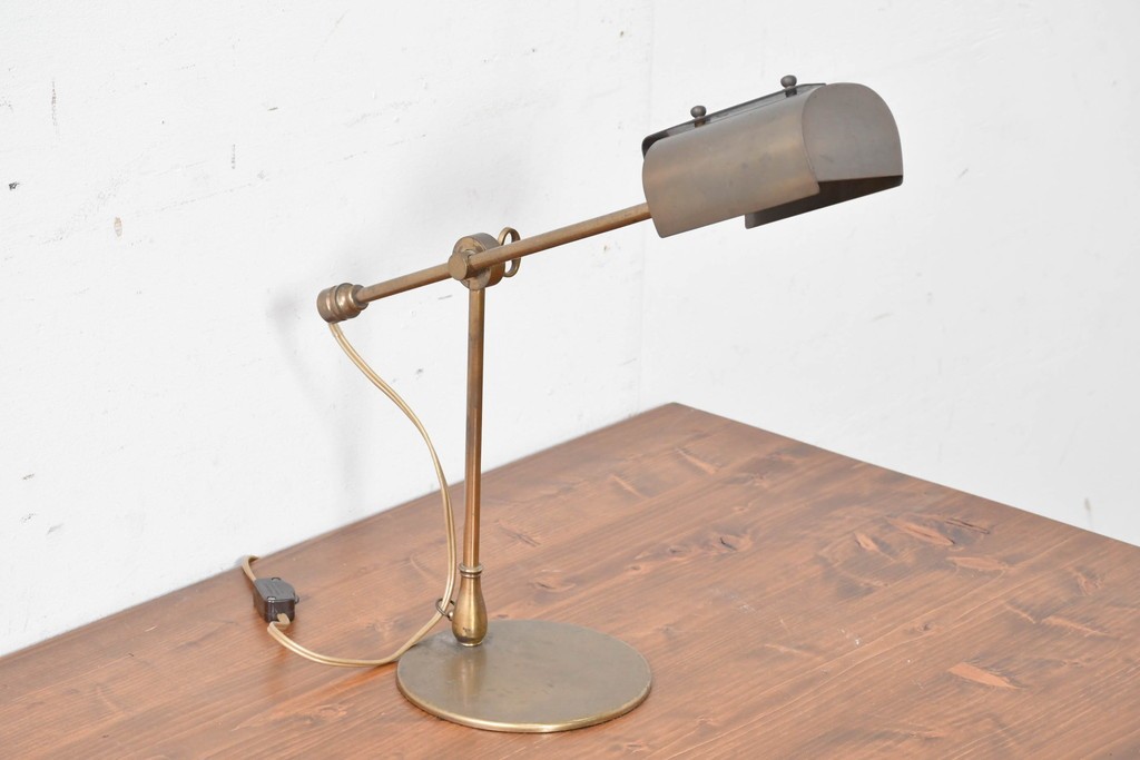 和製ヴィンテージ　山菊工芸　Pieterman(ピーターマン)　無骨さが魅力の真鍮製テーブルスタンド　(R-086972)