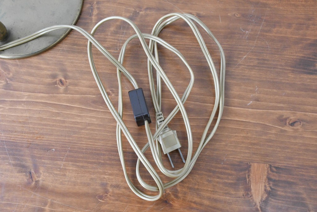 和製ヴィンテージ　山菊工芸　Pieterman(ピーターマン)　無骨さが魅力の真鍮製テーブルスタンド　(R-086972)