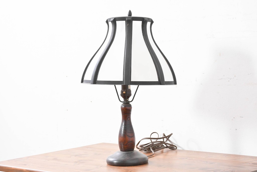 和製ヴィンテージ　柳沢木工所　金属フレーム×和紙張りの上品なテーブルランプ　(R-086976)