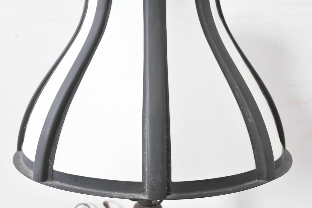 和製ヴィンテージ　柳沢木工所　金属フレーム×和紙張りの上品なテーブルランプ　(R-086976)