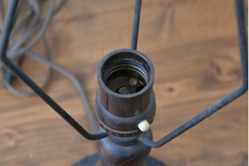 和製ヴィンテージ　柳沢木工所　金属フレーム×和紙張りの上品なテーブルランプ　(R-086976)