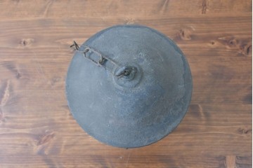 《引っ掛けシーリング式ペンダントライト加工費込み》　和製アンティーク　乳白ガラスに和の透かし細工があしらわれた吊り灯篭型ペンダントライト　(R-086977)