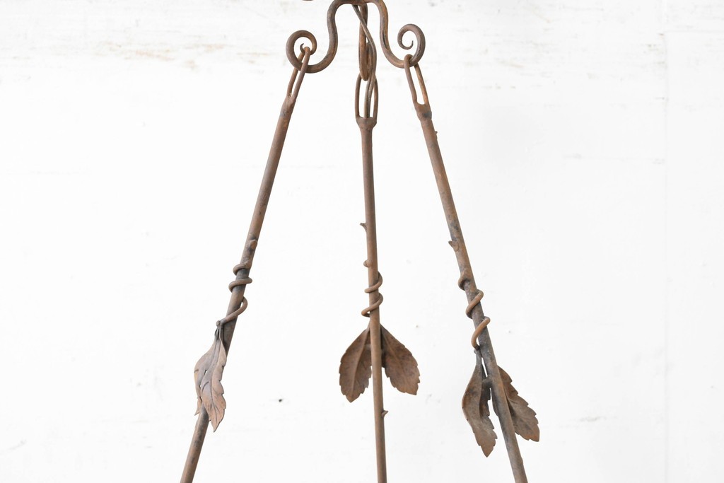 フランスアンティーク　Muller Freres Luneville(ミューラー兄弟)　溶かし込みガラスの優美な4灯シャンデリア　※補修あと有り　(R-086978)