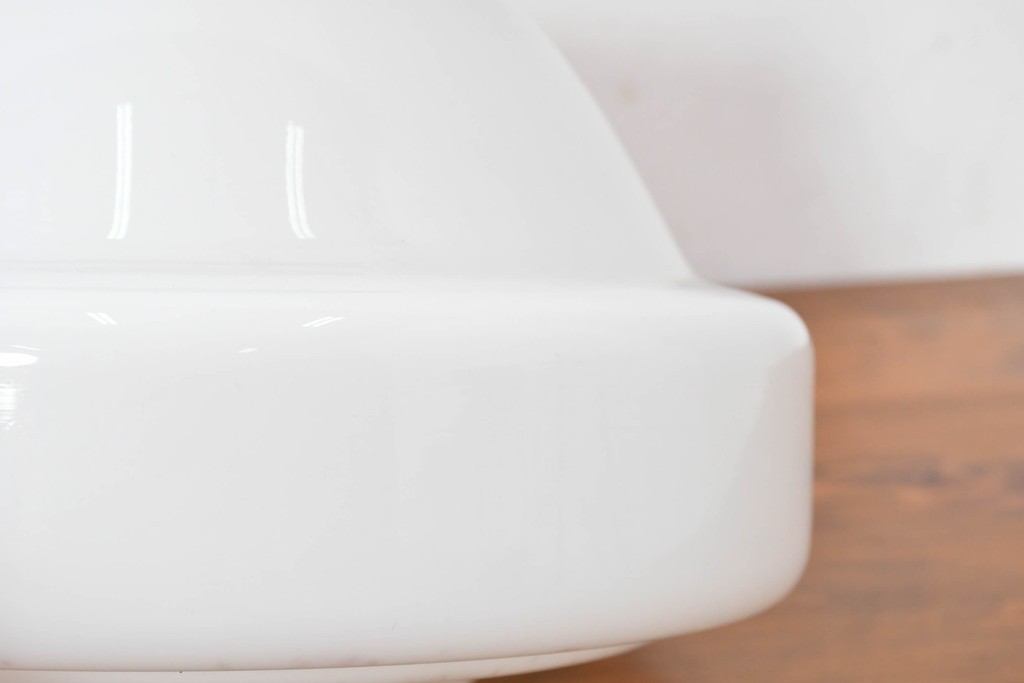 和製ヴィンテージ　広がりのあるシェードが目を引くシーリングライト　(R-086986)