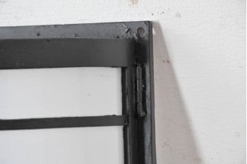 和製アンティーク　ブラックフレームが格好いいウォールライトカバー　(R-086989)