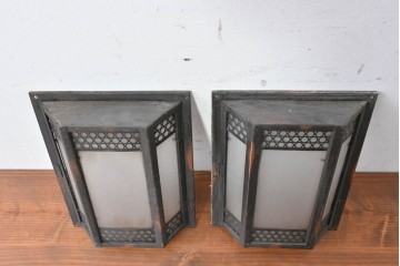和製アンティーク　幾何学模様が印象的なウォールライトカバー2個セット　(R-086990)