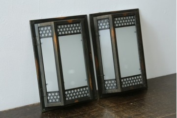 和製アンティーク　幾何学模様が印象的なウォールライトカバー2個セット　(R-086990)
