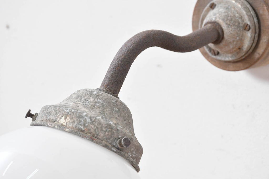 和製アンティーク　球体型ガラスシェードのウォールライト　(R-086991)