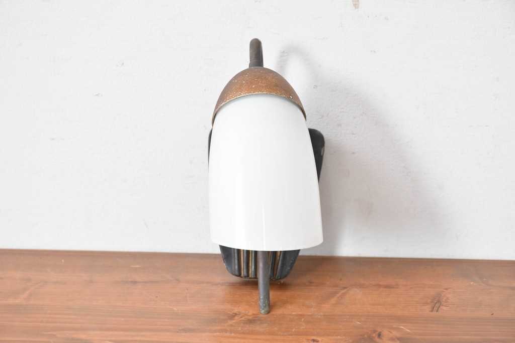 和製ヴィンテージ　実用性とデザイン性を兼ね備えたウォールライト　(R-086992)
